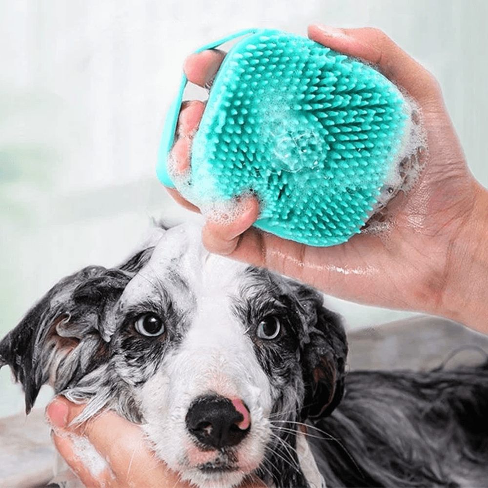 Pet Shampoo Brush